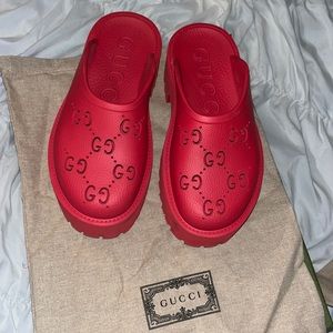 Gucci platform sandal size 37